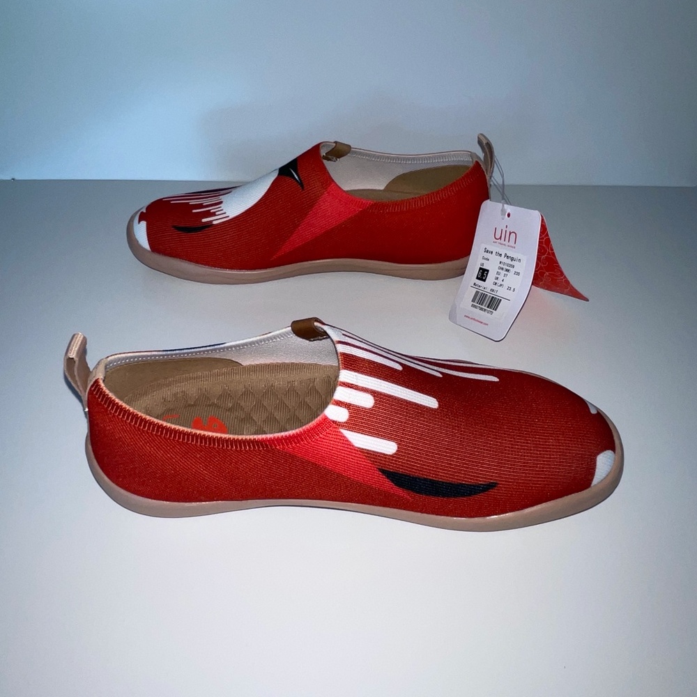 UIN Toledo Save The Penguin Slip-On Travel Art shoes Size 6.5 US NWT - Picture 3 of 8